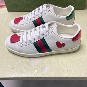 Gucci White Sneakers with Red Heart and Green Stripes